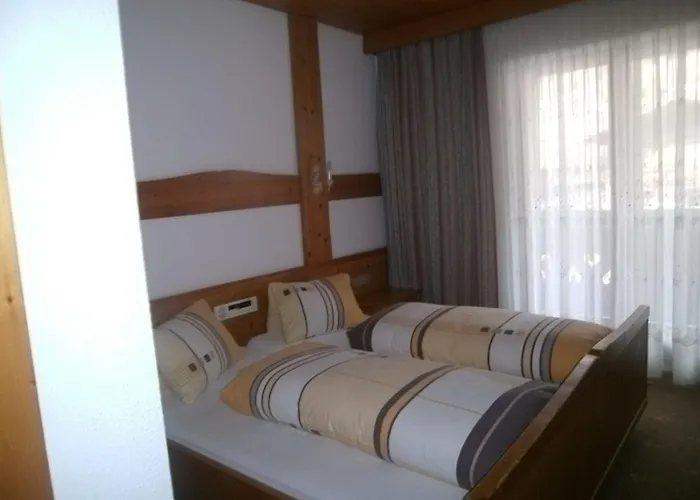 Garni Pfandl نيوستيف ام ستوبيتا