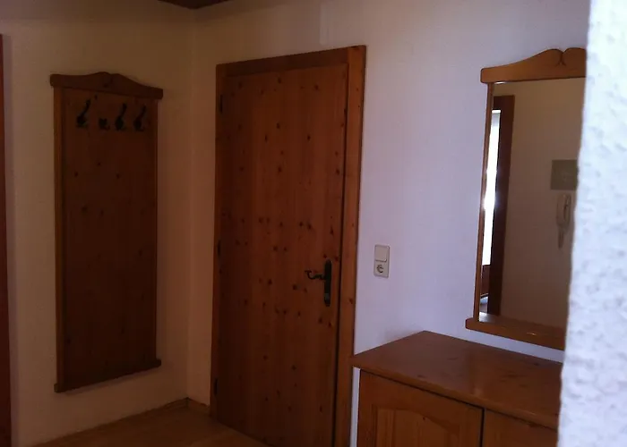 Garni Pfandl نيوستيف ام ستوبيتا